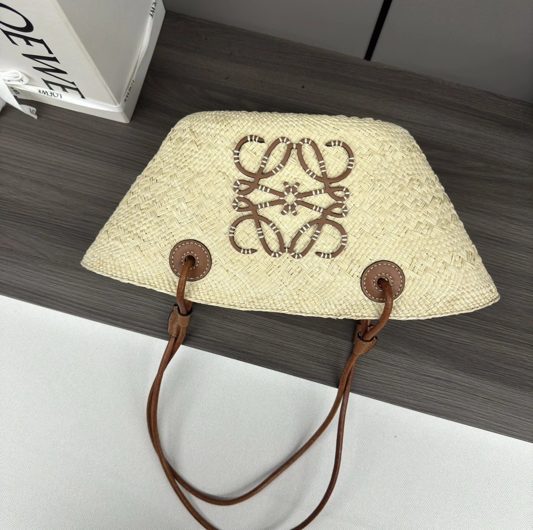 Casual Loewe Shopping Bags 67131
