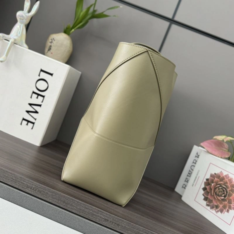 StreetReady Loewe Shopping Bags 61440