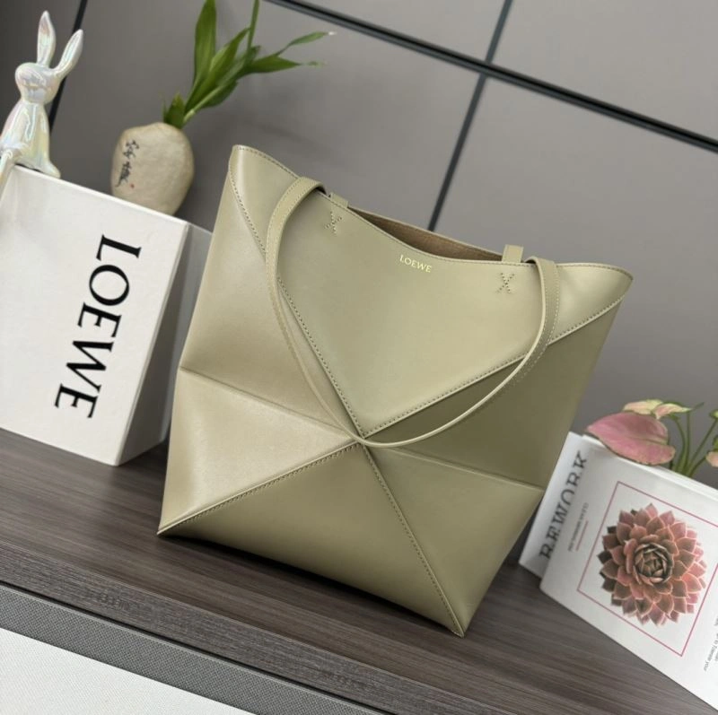 StreetReady Loewe Shopping Bags 61440
