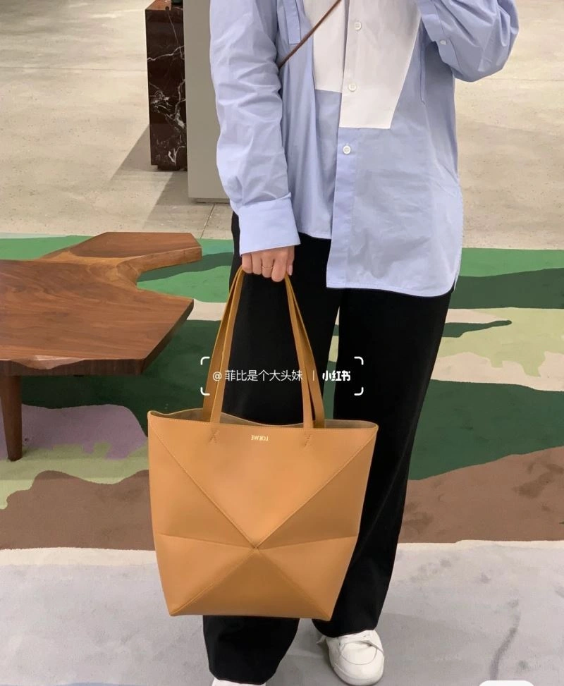 Loewe Shopping Bags Vibrant 61411