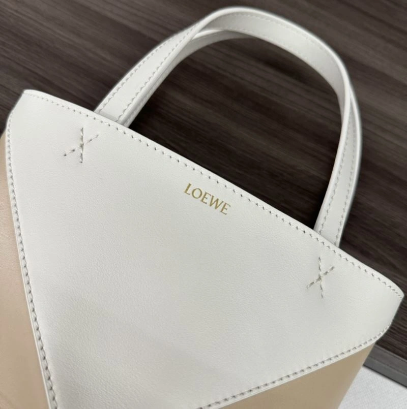 Loewe Shopping Bags Sleek 61419