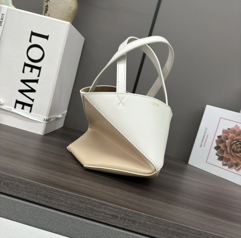 Loewe Shopping Bags Sleek 61419