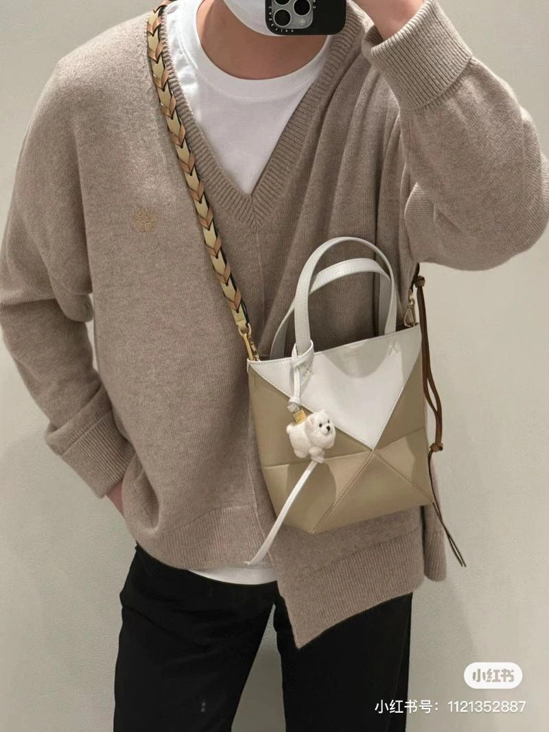 Loewe Shopping Bags Sleek 61419