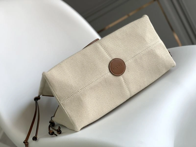 Affordable Loewe Shopping Bags 61408