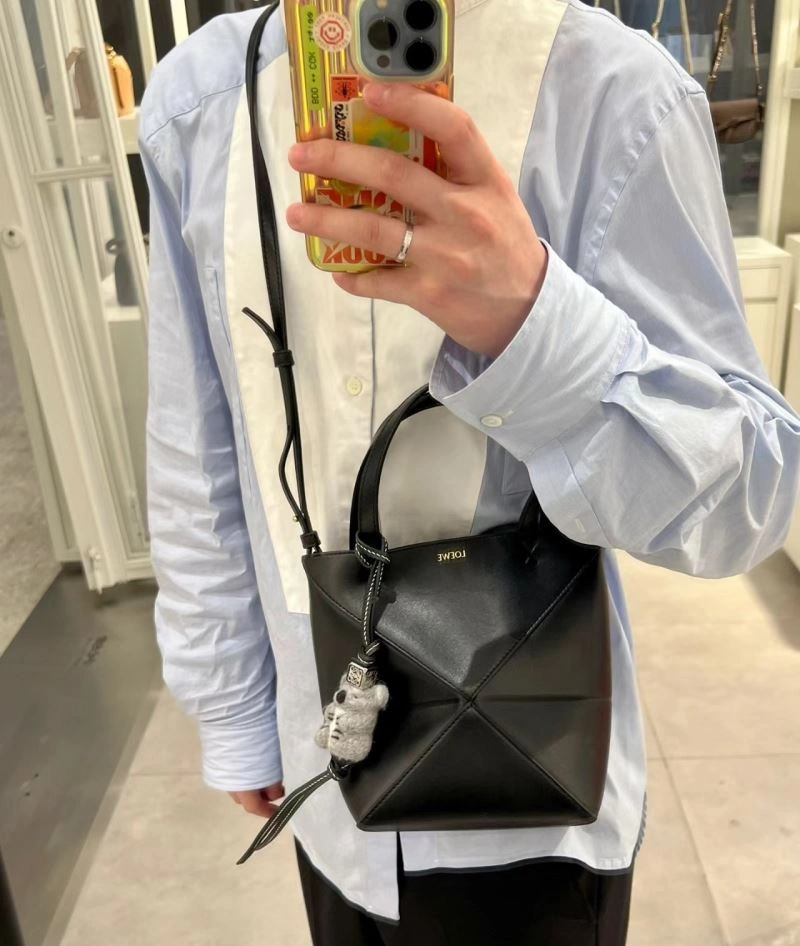 Soft Loewe Shopping Bags 61398