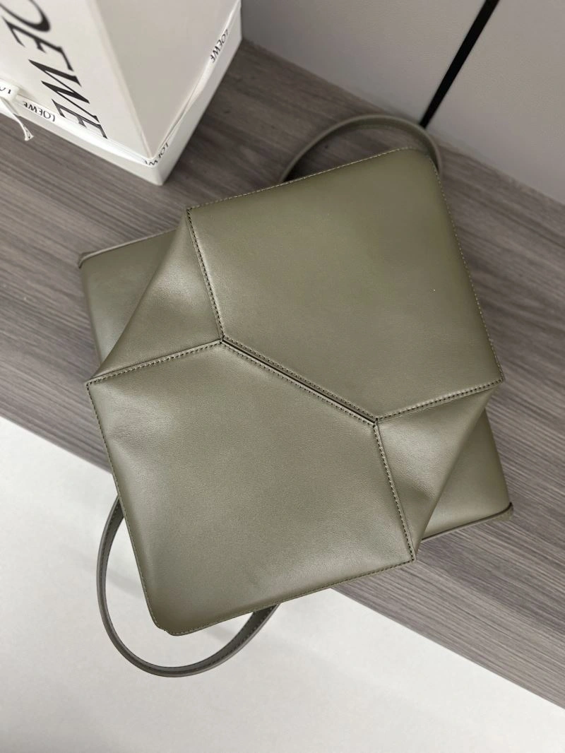 Fashionable Loewe Shopping Bags 61384