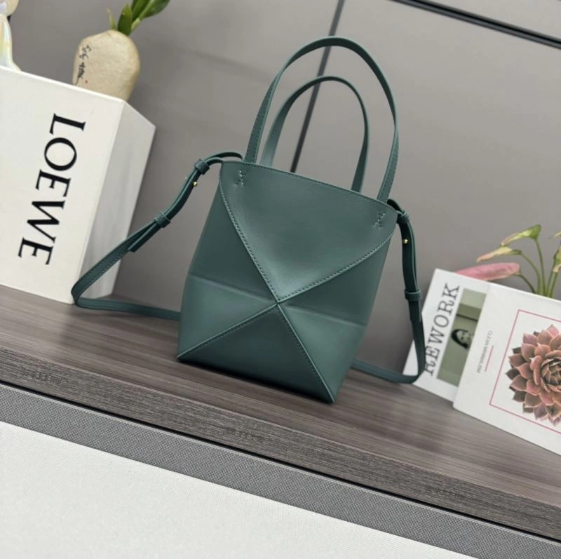 BestValue Loewe Shopping Bags 61380