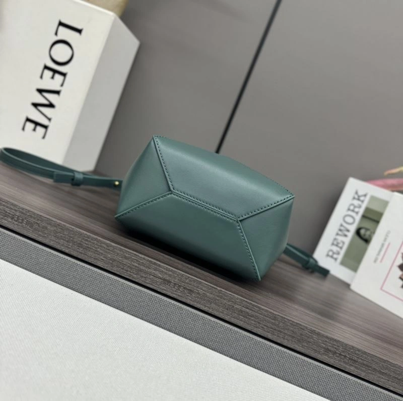 BestValue Loewe Shopping Bags 61380