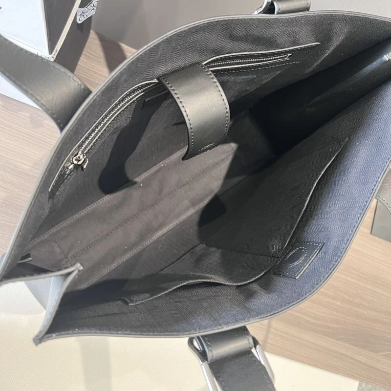 Vibrant Loewe Shopping Bags 61378