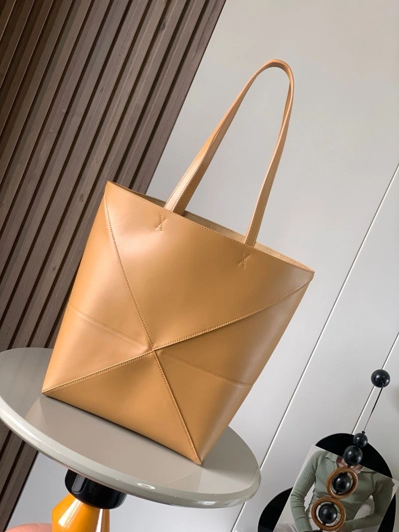 Versatile Loewe Shopping Bags 73056