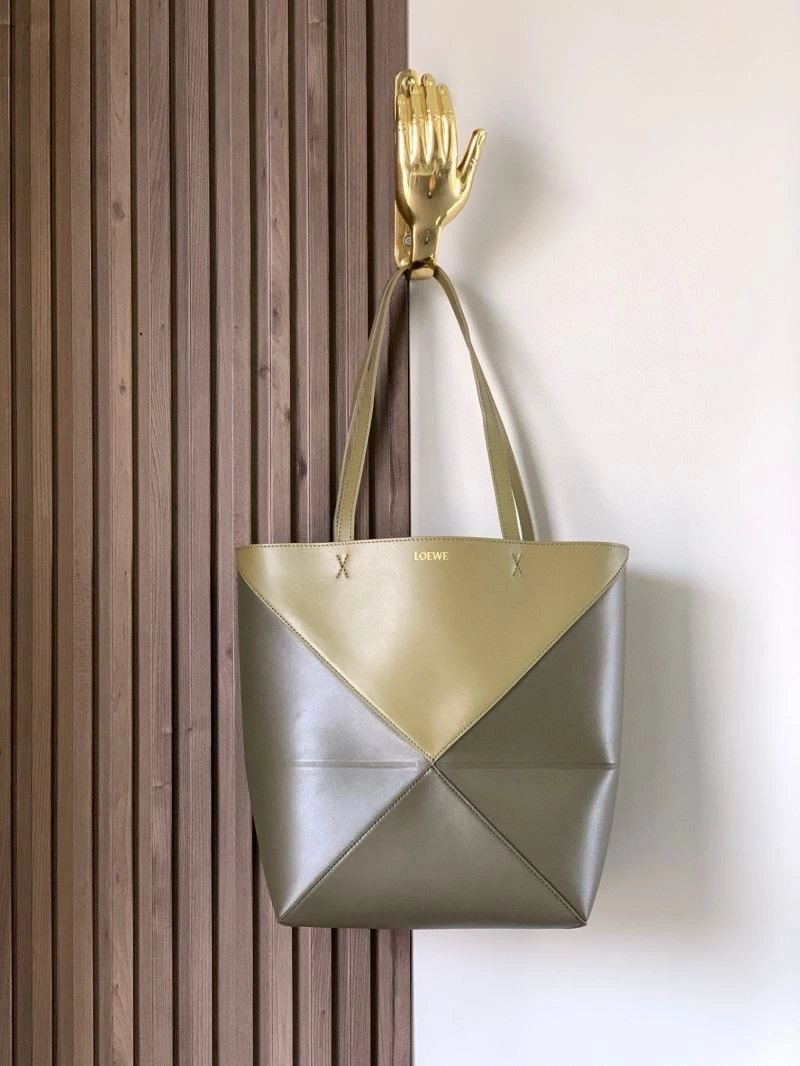 Loewe Shopping Bags Bright 73082