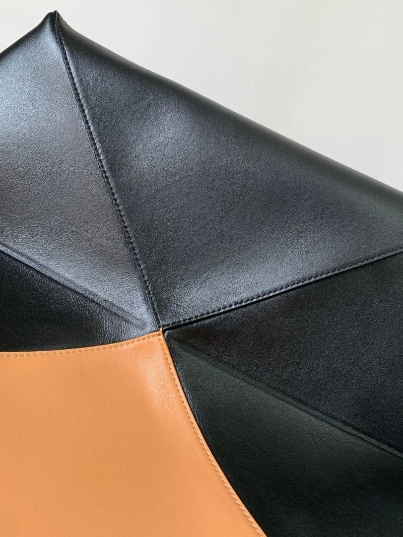 Sporty Loewe Shopping Bags 73060