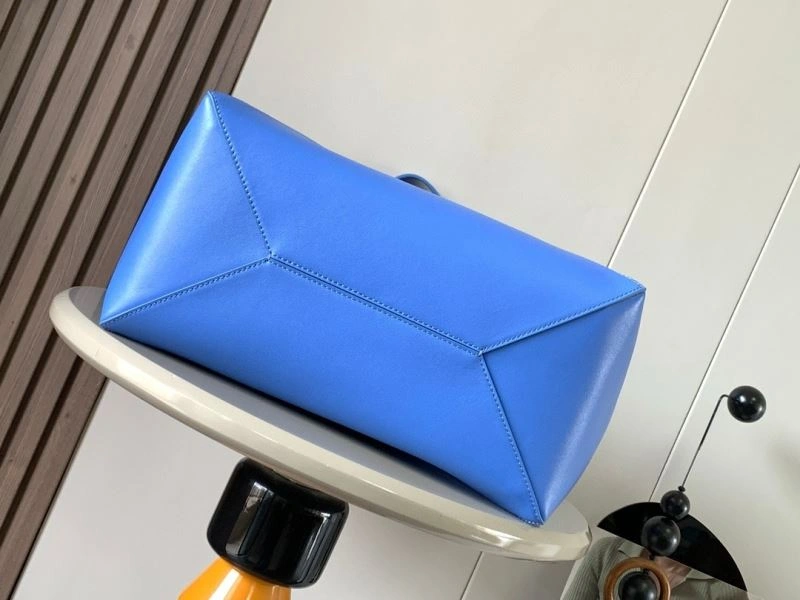 Loewe Shopping Bags Chic 73054