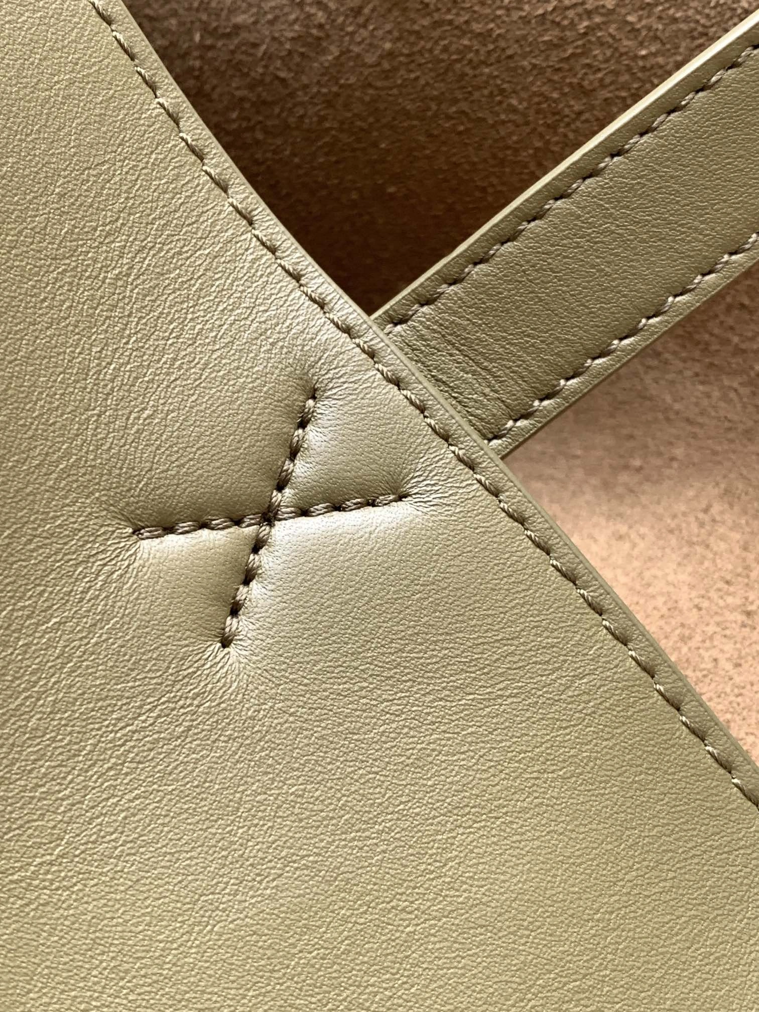 UrbanStyle Loewe Shopping Bags 71945
