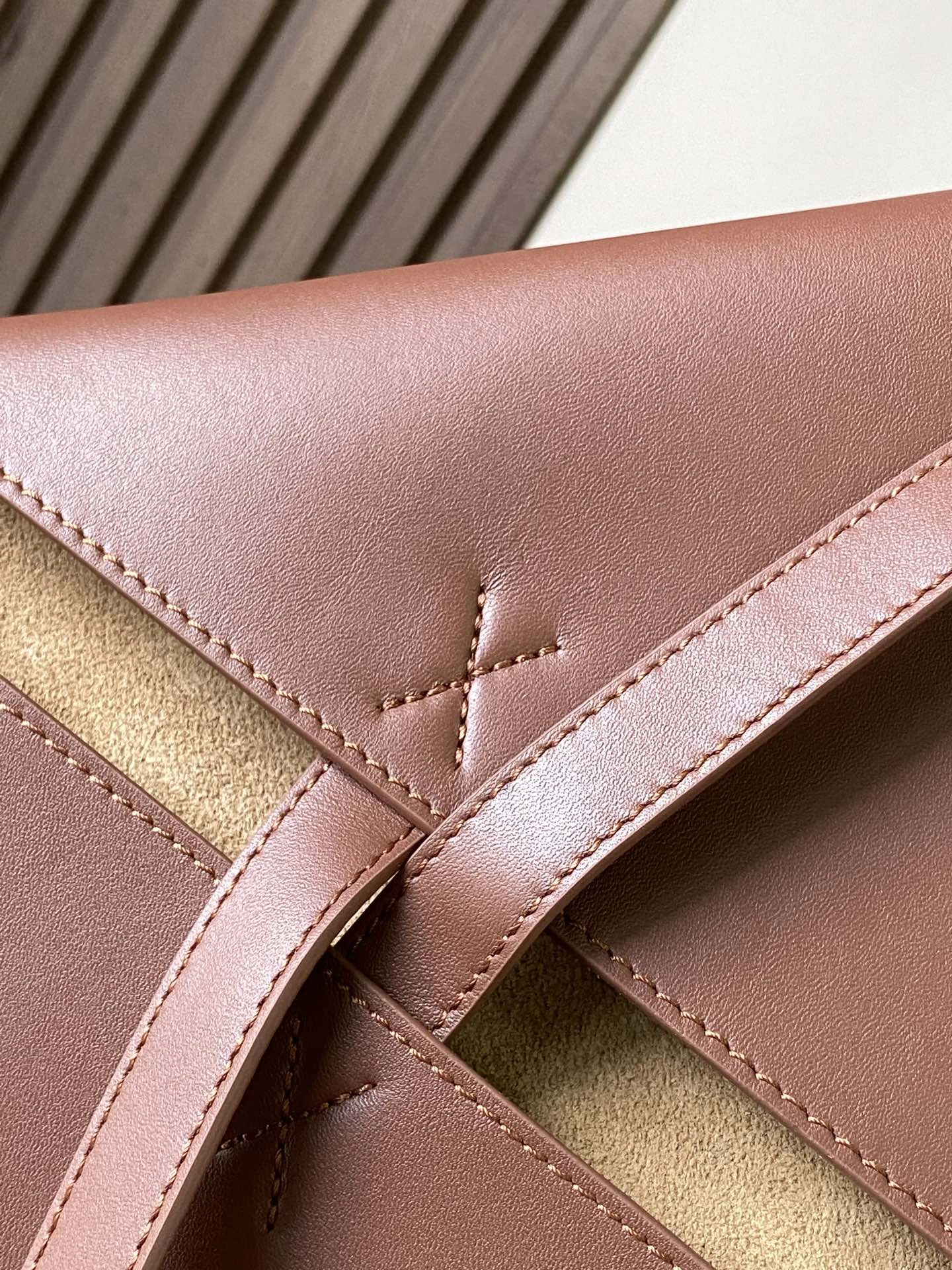 Loewe Shopping Bags Snug 71883