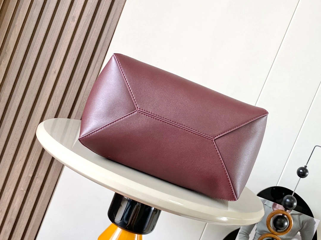 Loewe Shopping Bags Supportive 71879