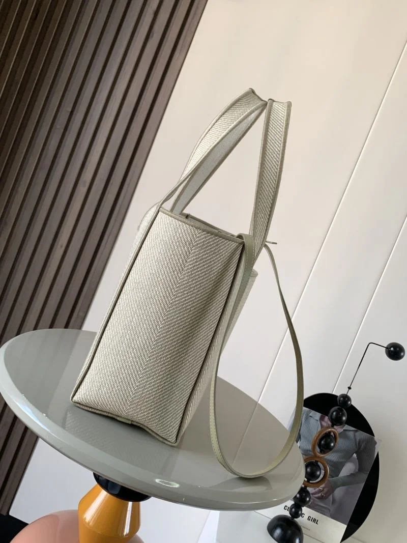 ZeroBulk Loewe Shopping Bags 37625
