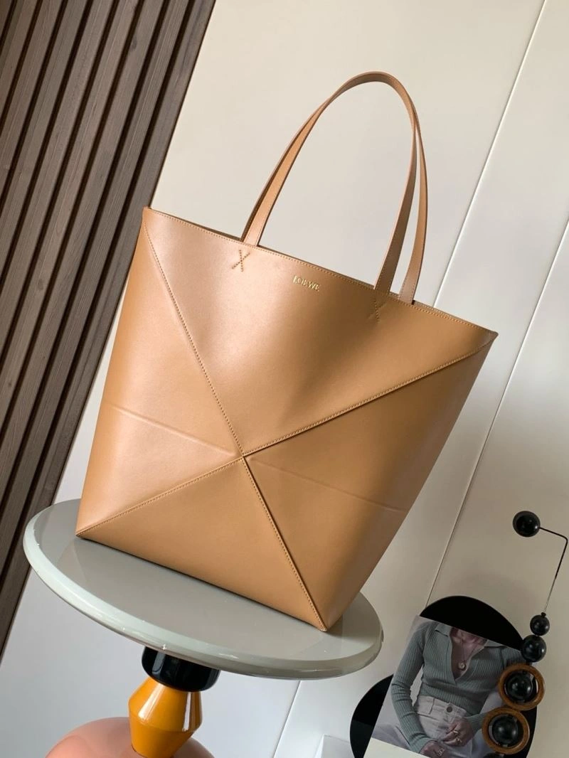 Effortless Loewe Shopping Bags 61143