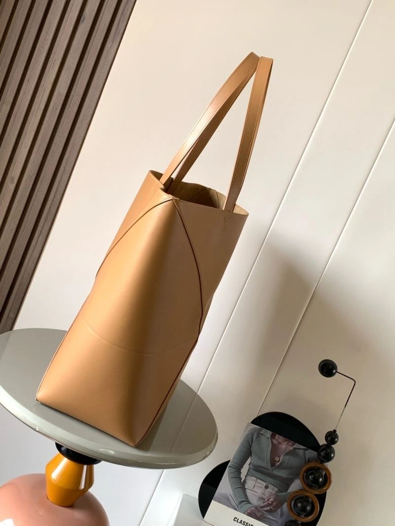 Effortless Loewe Shopping Bags 61143