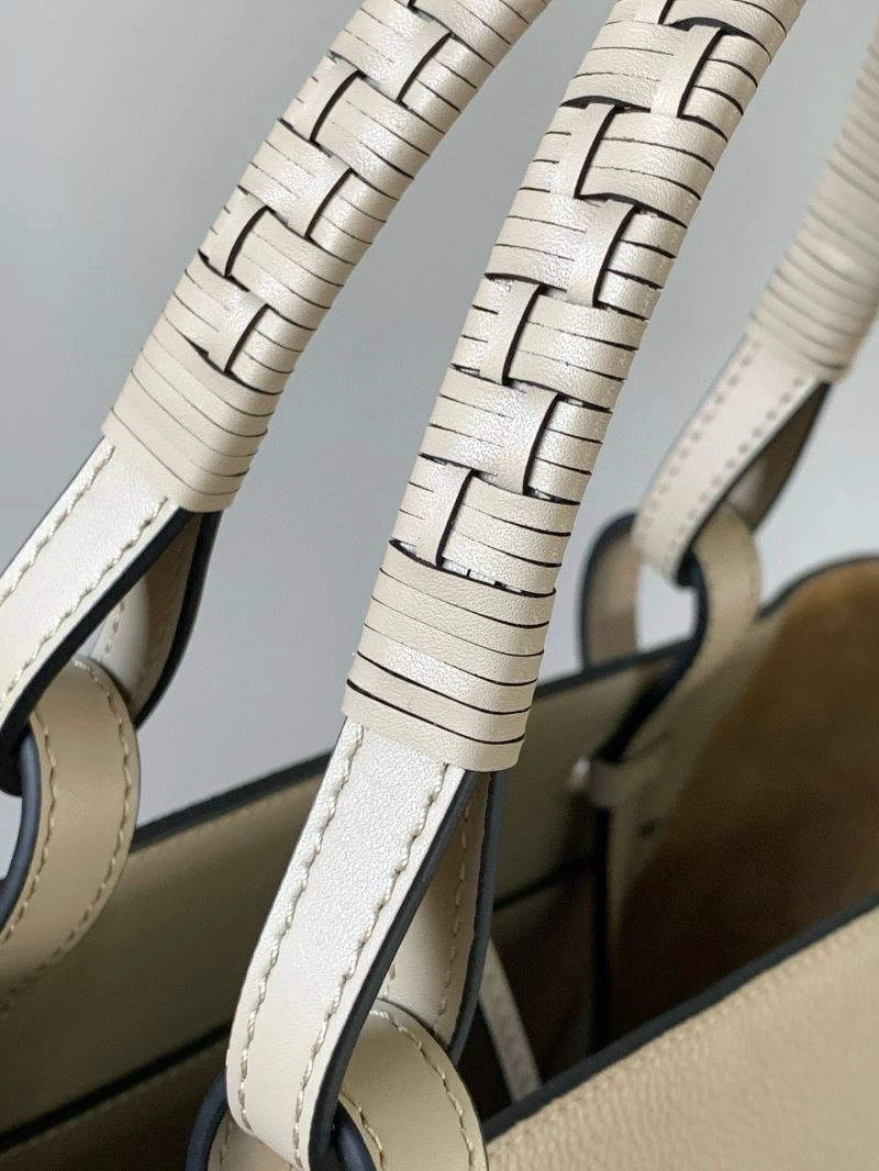 Loewe Shopping Bags Sleek 61136