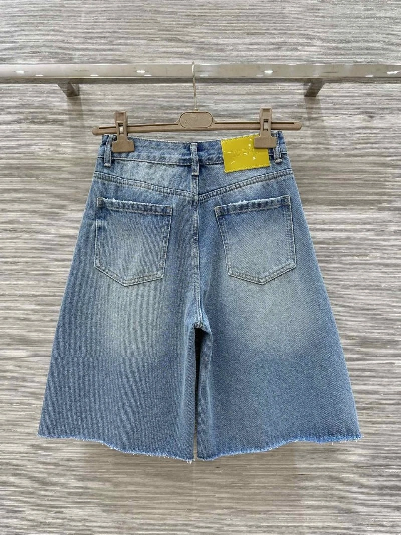 Attractive Loewe Short Pants 151627