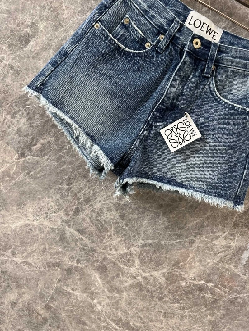 Loewe Short Pants Versatile 151629