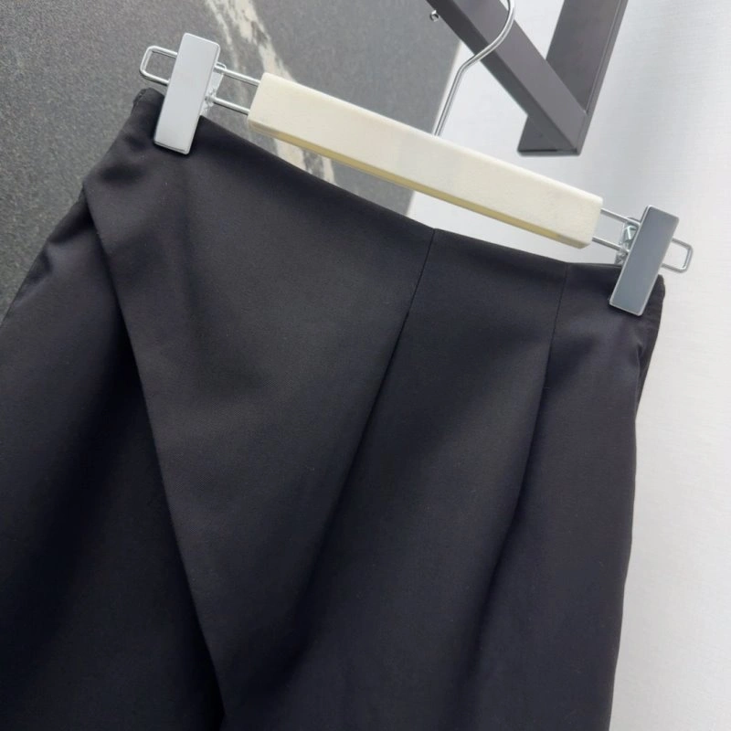 ZipUp Loewe Short Pants 151626