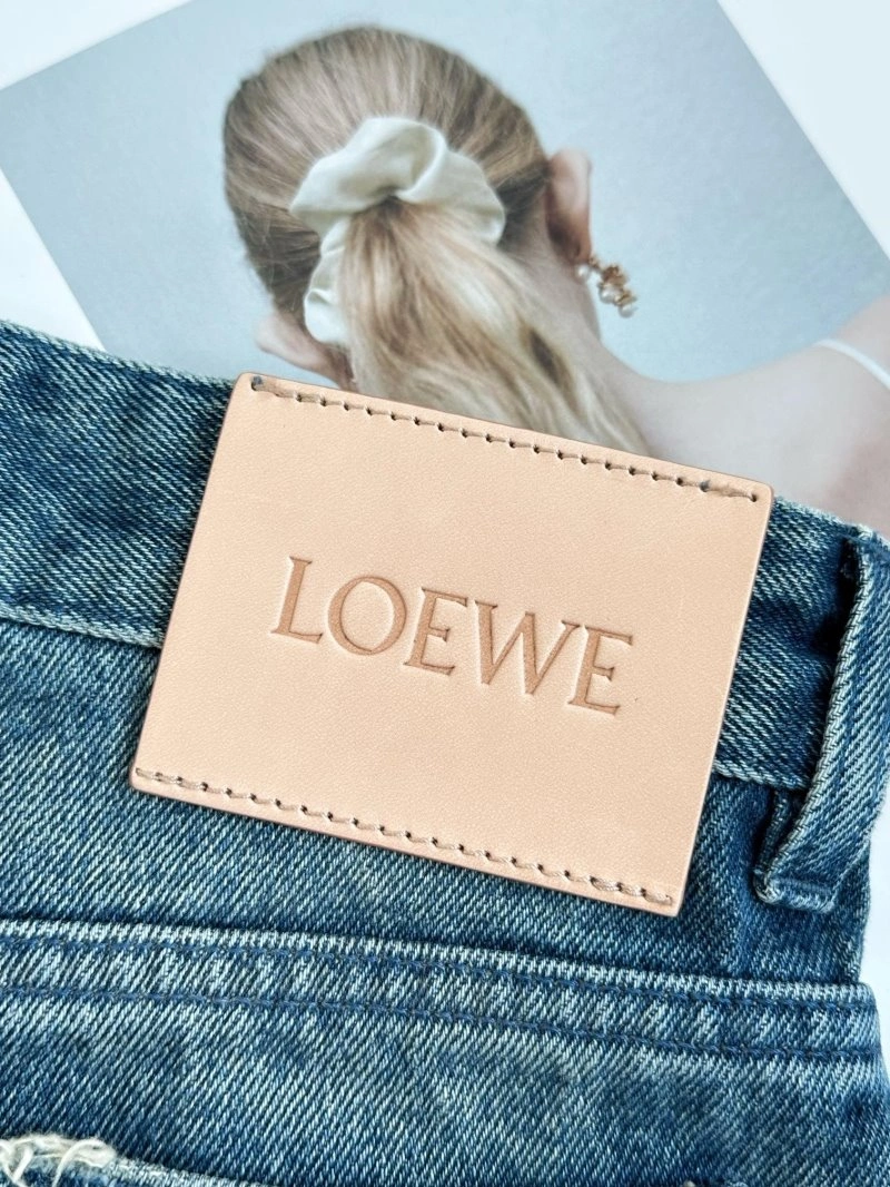Sleek Loewe Short Pants 151621