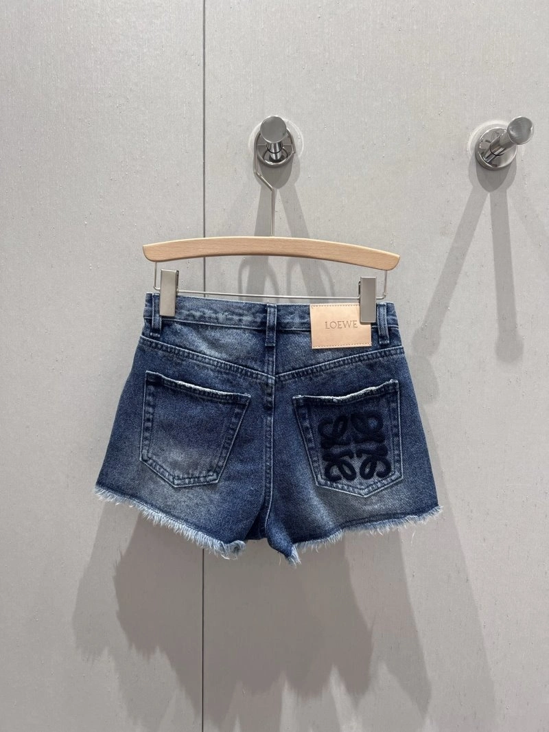 Contemporary Loewe Short Pants 149706