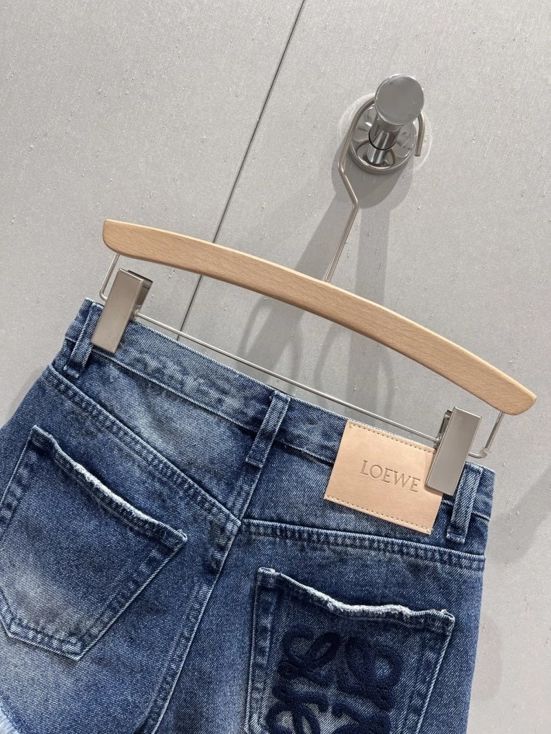 Contemporary Loewe Short Pants 149706
