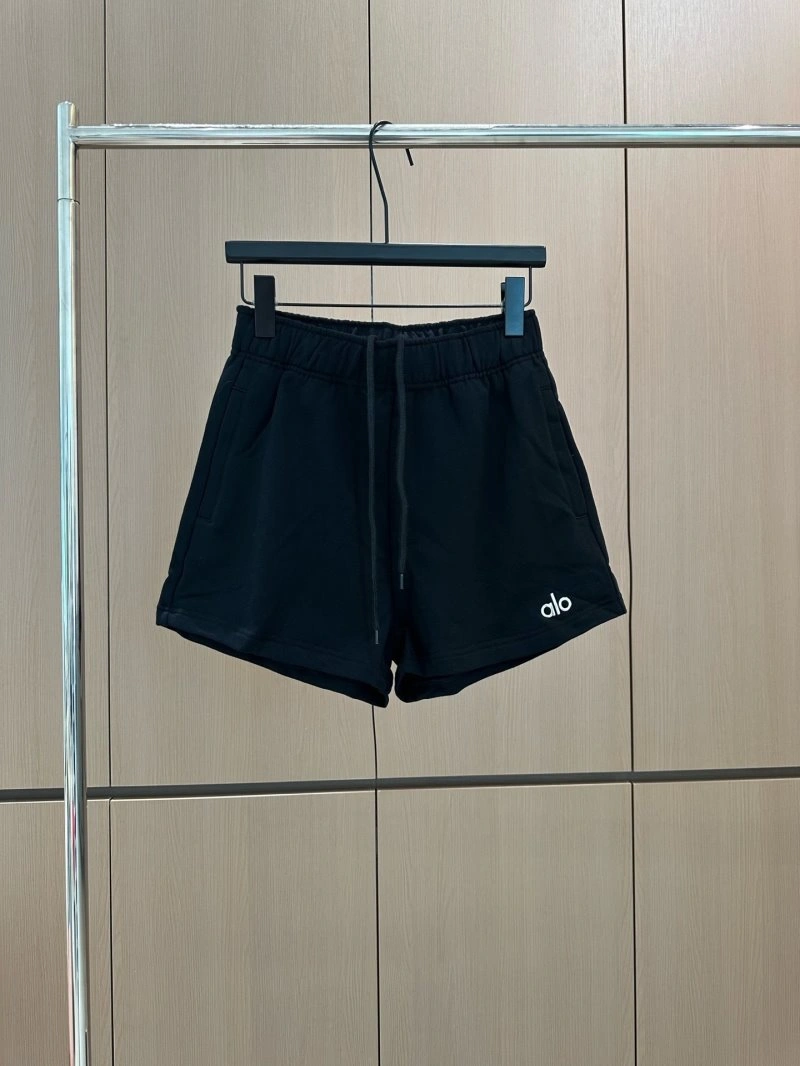 UrbanChic Loewe Short Pants 153118