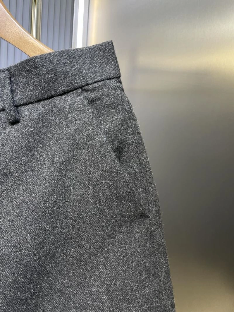 Trendy Loewe Short Pants 159373