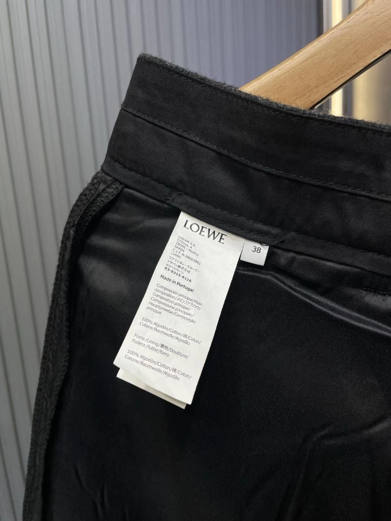 Trendy Loewe Short Pants 159373