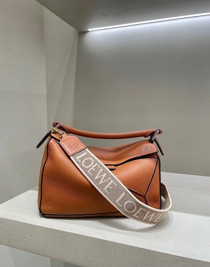 Loewe Shoulder Straps Lightweight 67138