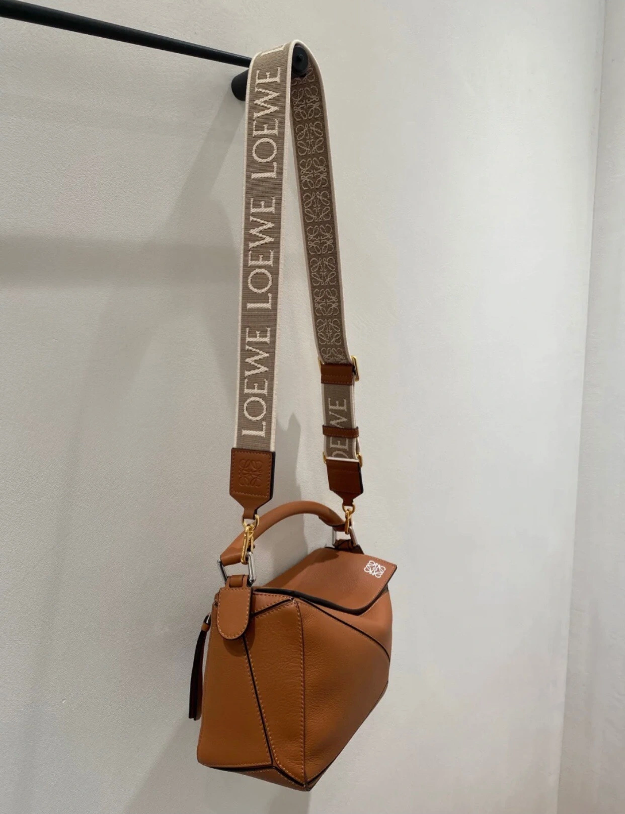 Loewe Shoulder Straps Lightweight 67138
