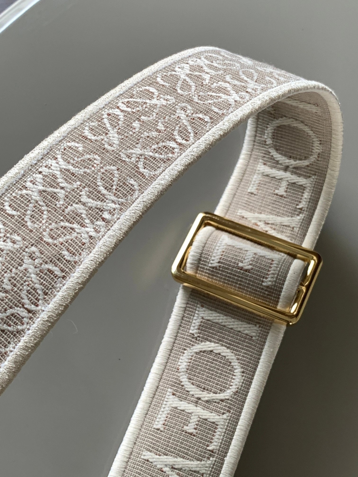 Loewe Shoulder Straps Trendsetting 71873