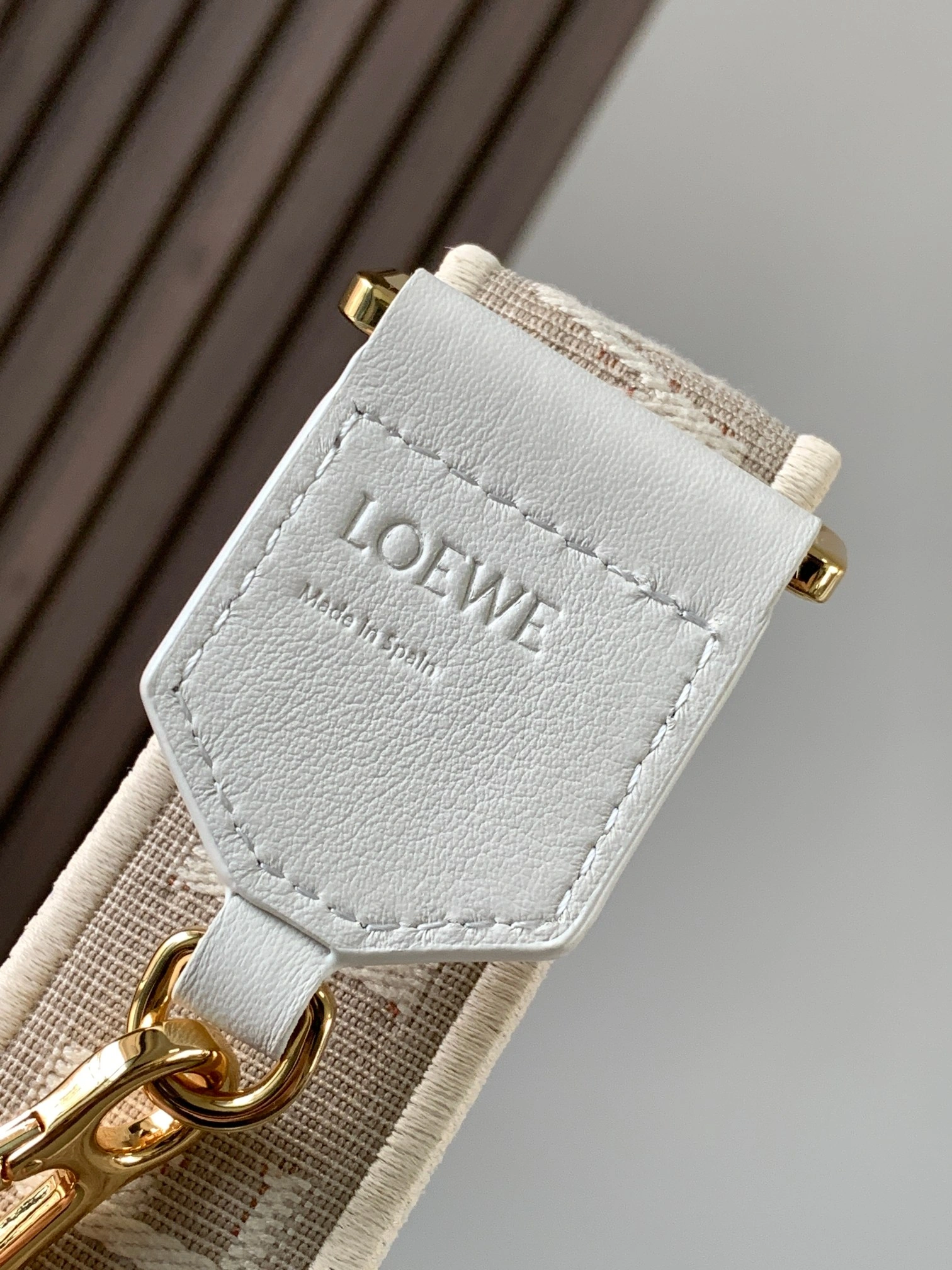 Loewe Shoulder Straps Trendsetting 71873