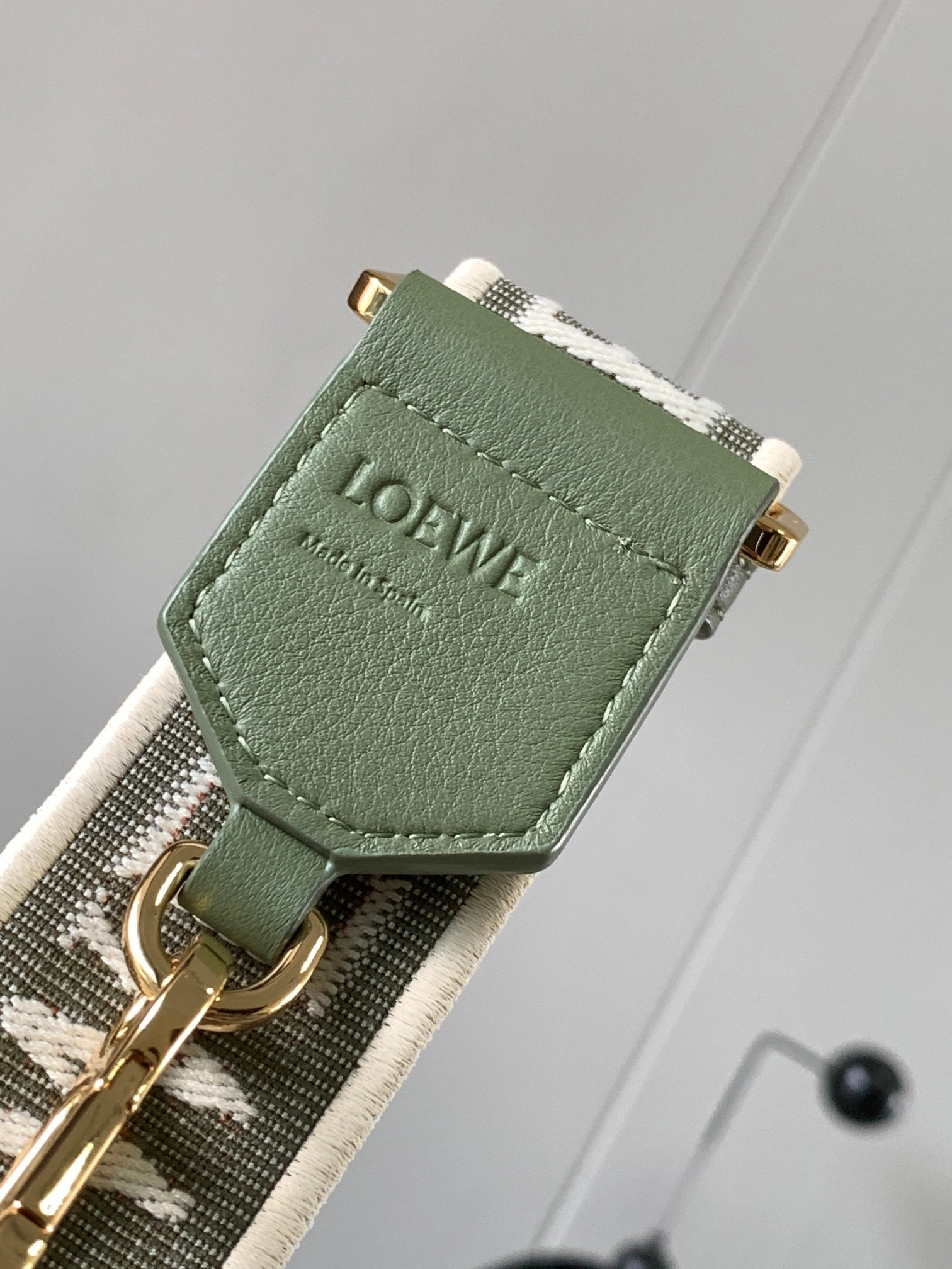HighQuality Loewe Shoulder Straps 71865