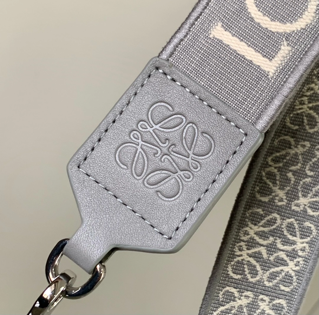 Loewe Shoulder Straps DailyWear 71869