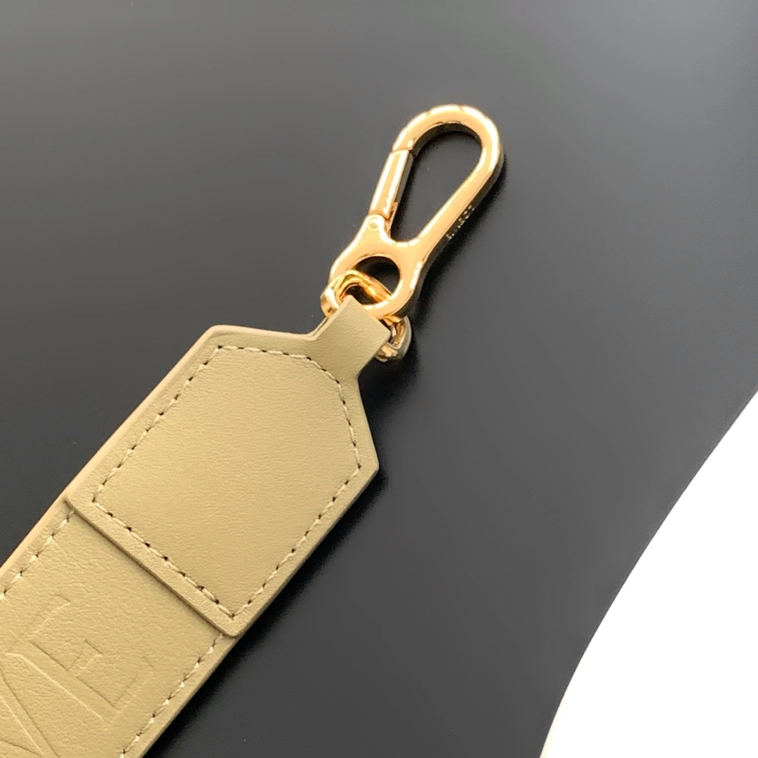 Stylish Loewe Shoulder Straps 71954