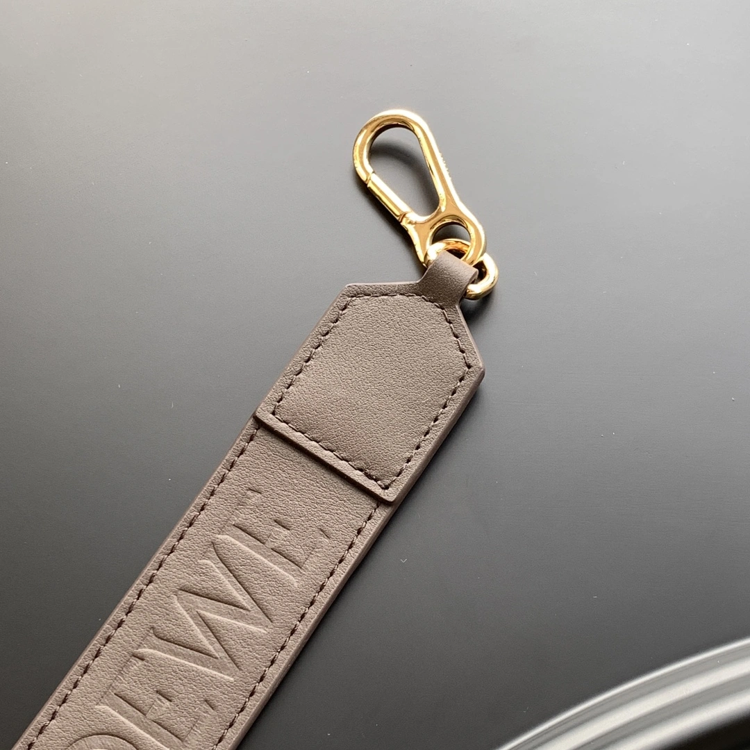 Loewe Shoulder Straps Sleek 71860
