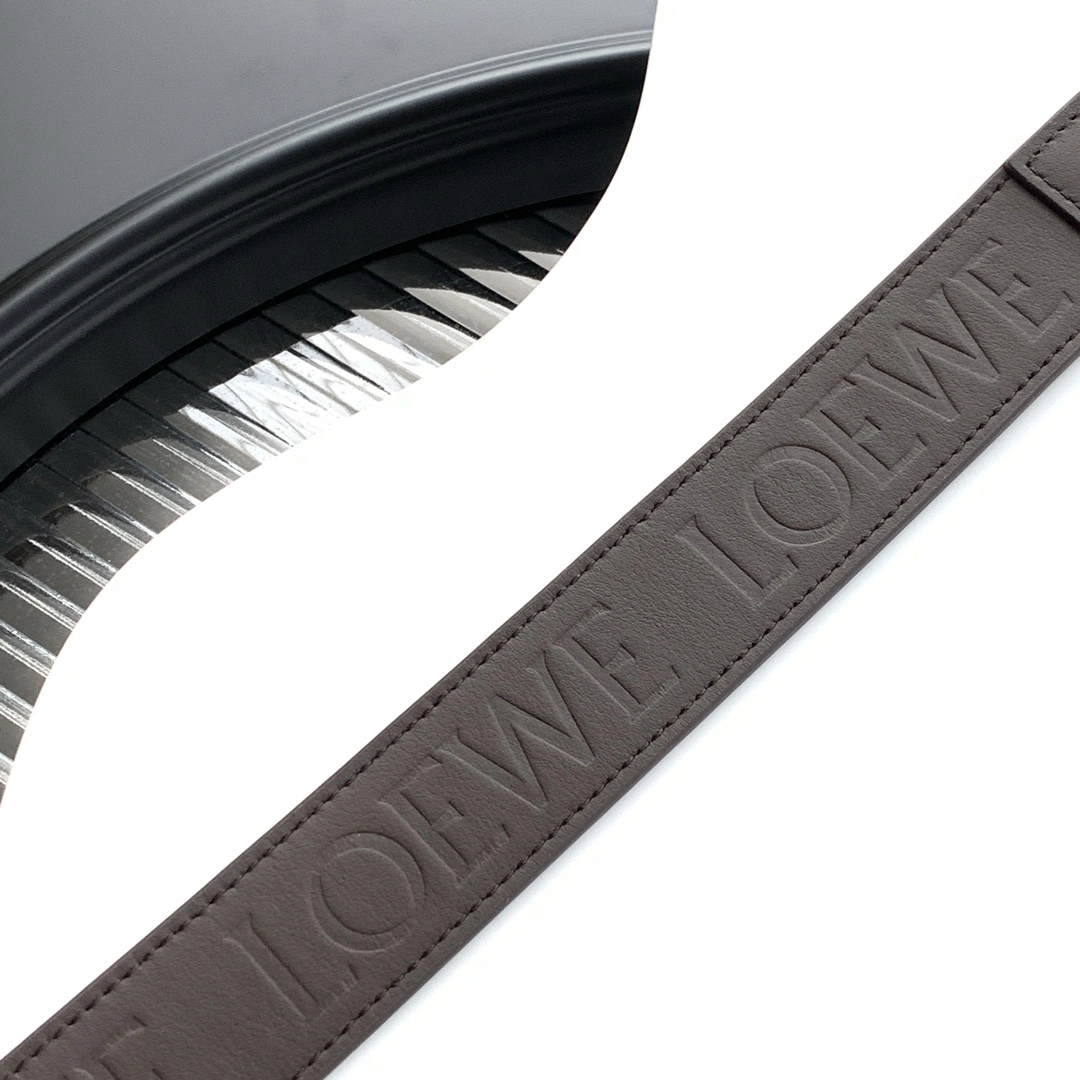 Loewe Shoulder Straps Sleek 71860
