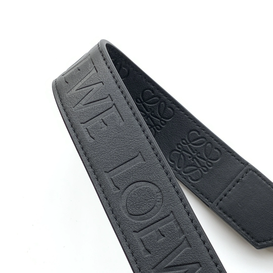 Fashionable Loewe Shoulder Straps 71859