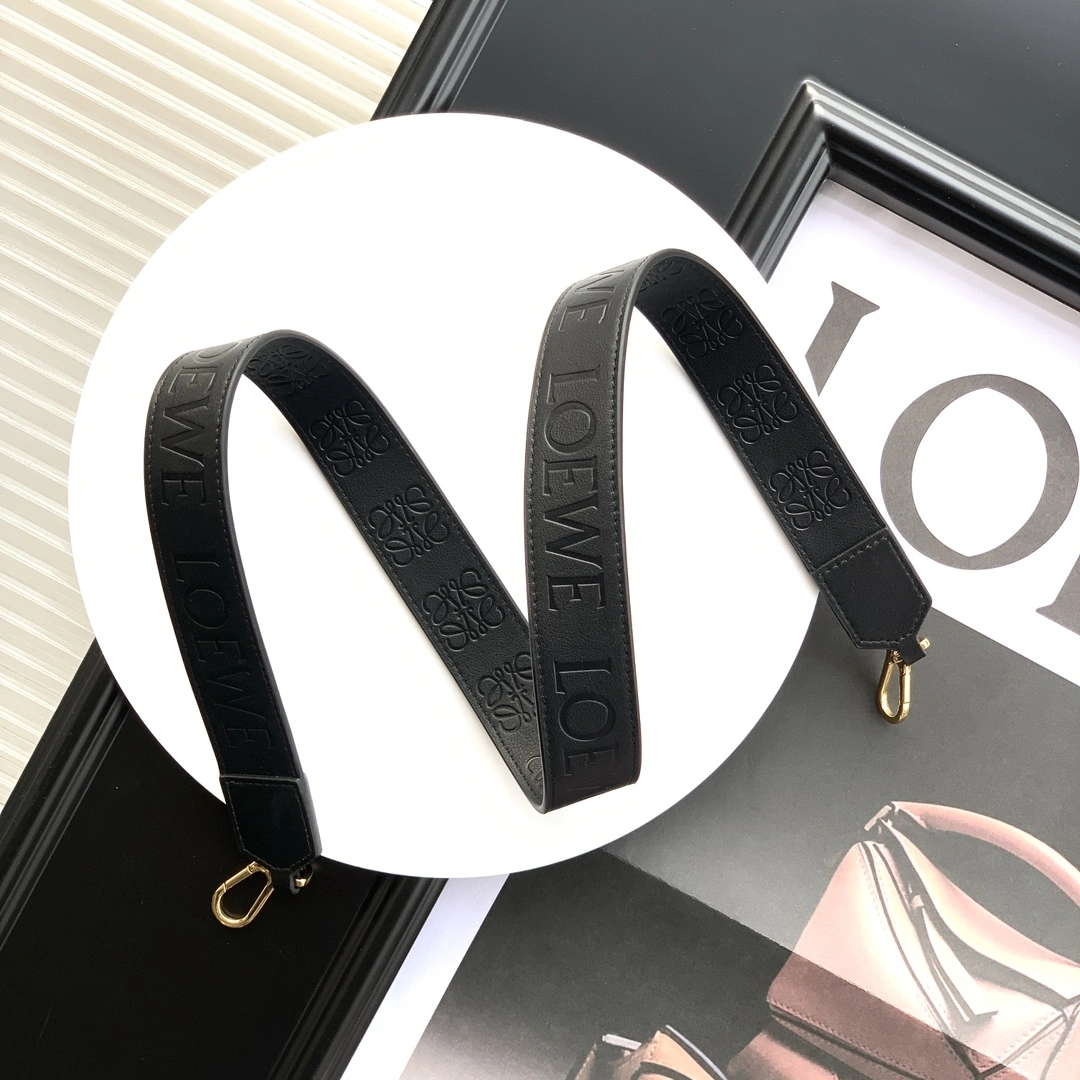 Fashionable Loewe Shoulder Straps 71859