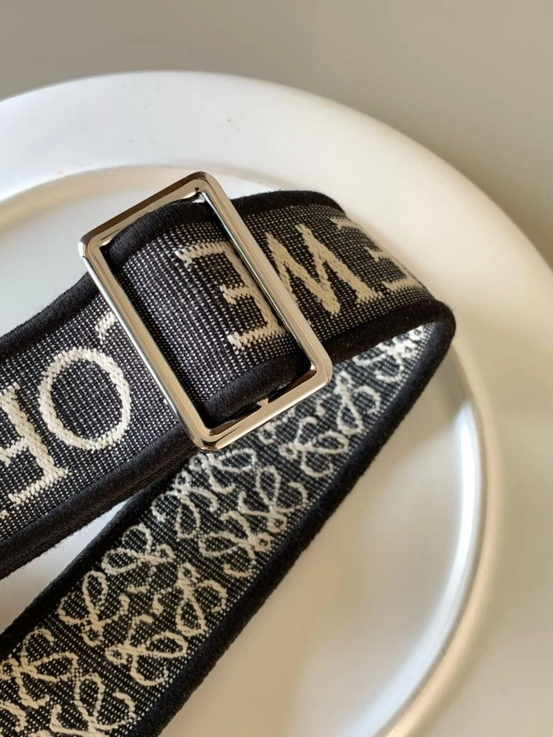 Versatile Loewe Shoulder Straps 61130