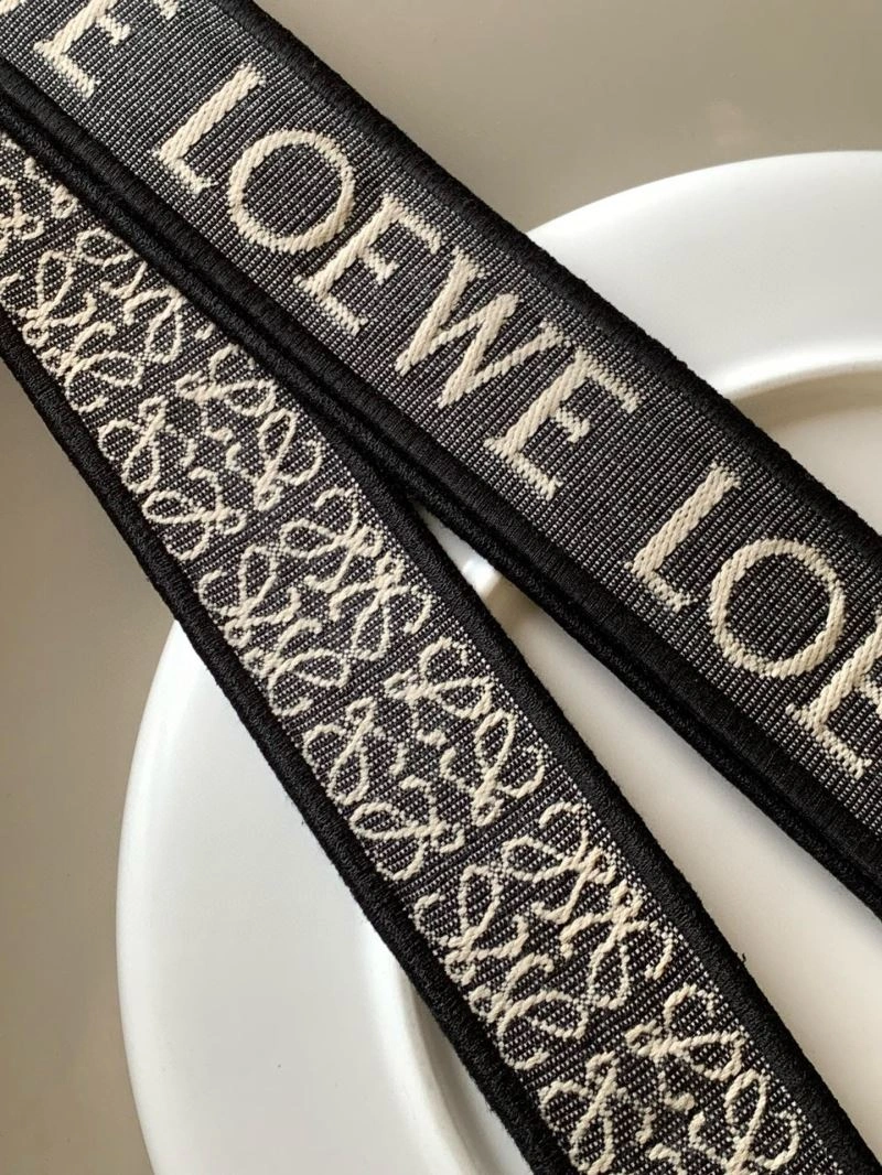 Versatile Loewe Shoulder Straps 61130