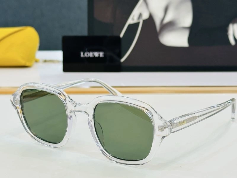 Packable Loewe Sunglasses 280319