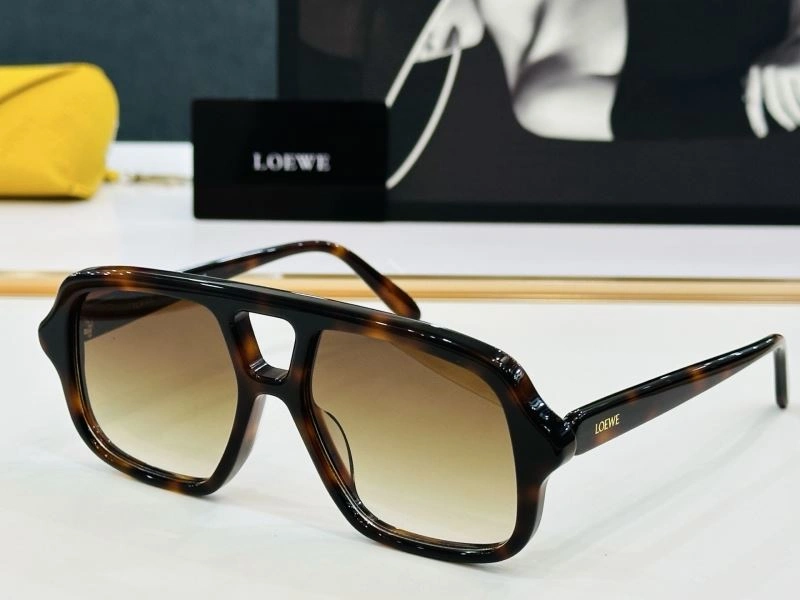 ComfortFit Loewe Sunglasses 280321