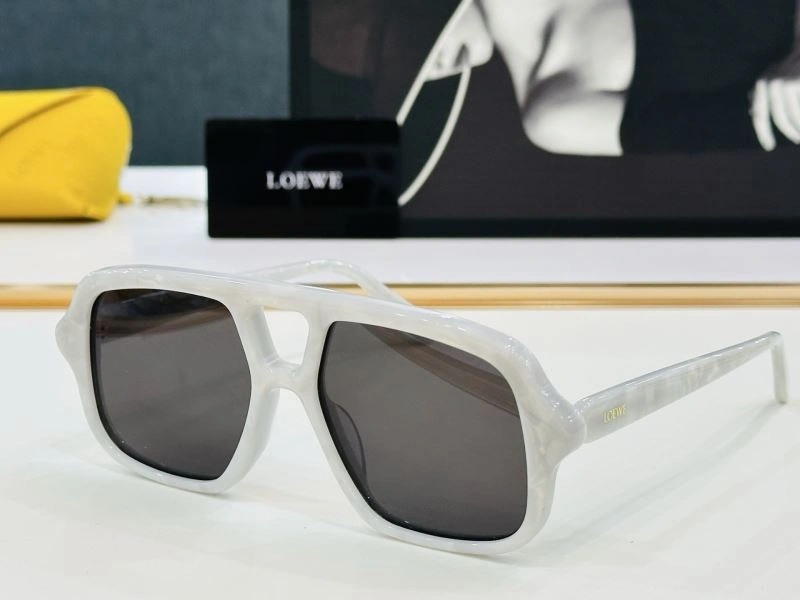 ComfortFit Loewe Sunglasses 280321