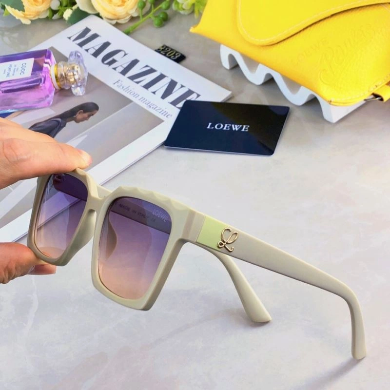 Loewe Sunglasses Sleek 280311